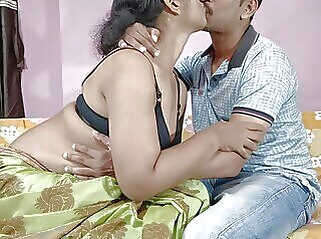 amateur Desi Indian Bhabhi in Saree fucked with her lonely Devar asian