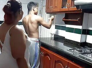 amateur Fucking the neighbor in the kitchen bbw
